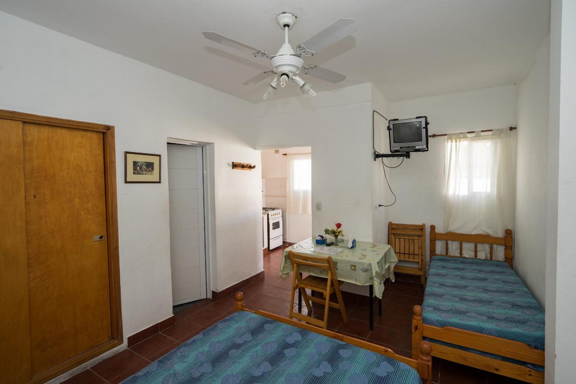 Departamentos VILLAHERMOSA de Un Dormitorio - Dos Dormitorios y Monoambientes San Clemente del Tuyú Exterior foto